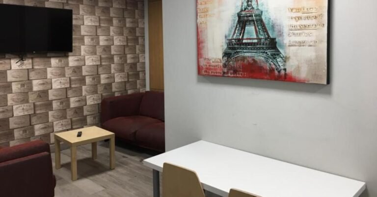 Albergue Logrono Centro Camino de Santiago Frances 6 768x403