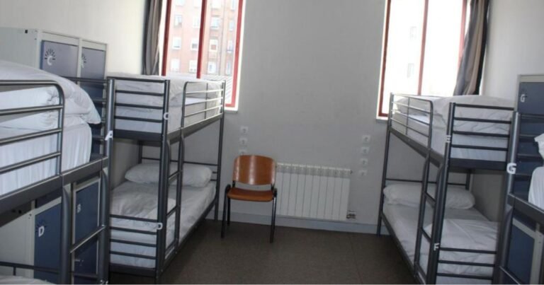 Albergue Mola Hostel Burgos Camino de Santiago Frances 14 768x403