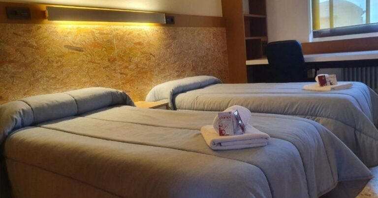 Albergue San Francisco de Asis Camino de Santiago Frances 16 768x403