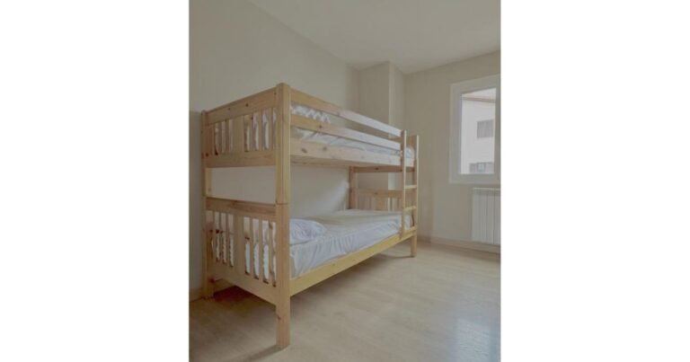 Albergue San Nicolas Larrasoana Camino de Santiago Frances 10 768x403