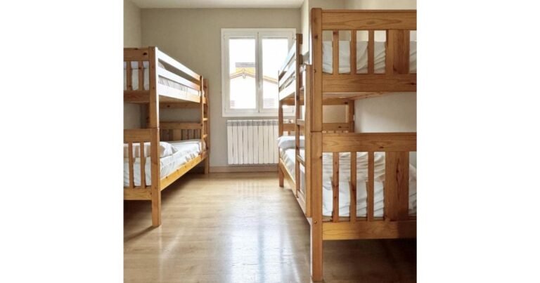 Albergue San Nicolas Larrasoana Camino de Santiago Frances 11 768x403