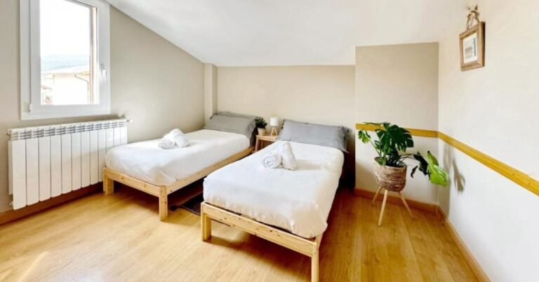 Albergue San Nicolas Larrasoana Camino de Santiago Frances 4 768x403