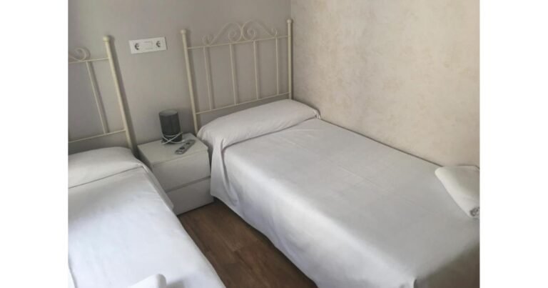 Albergue Santiago Apostol Logrono Camino de Santiago Frances 12 768x403