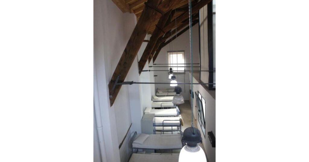 Albergue Santiago Apostol Logrono Camino de Santiago Frances 13 1024x538