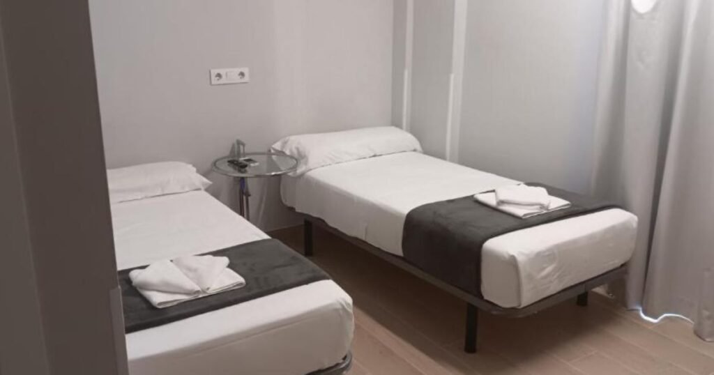 Albergue Santiago Apostol Logrono Camino de Santiago Frances 5 1024x538