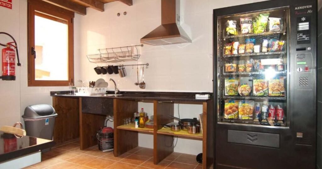 Albergue Santo Tomas de Canterbury Leon Camino de Santiago Frances 9 1024x538