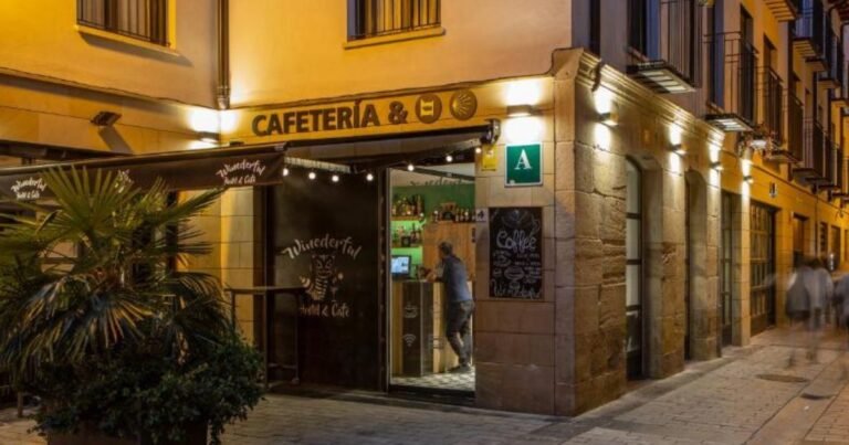 Albergue Winederful Hostel Cafe Logrono Camino de Santiago Frances 768x403