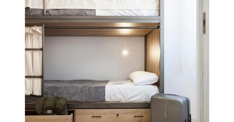 Albergue Winederful Hostel Cafe Logrono Camino de Santiago Frances 9 768x403