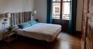 Albergue Zentric Hostel Leon Camino de Santiago Frances 14 300x158