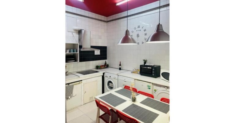 Albergue Zentric Hostel Leon Camino de Santiago Frances 4 768x403