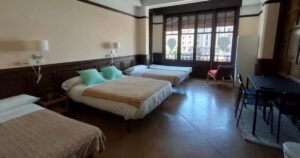 Albergue Zentric Hostel Leon Camino de Santiago Frances 5 300x158