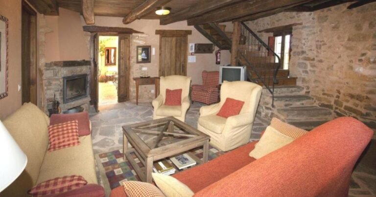 Casa Rural Las Aguedas Murias de Rechivaldo Camino de Santiago Frances 6 768x403