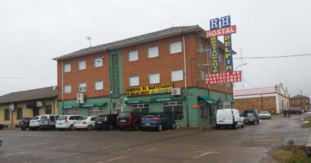 Hostal Delfin Astorga Camino de Santiago Frances 1024x538