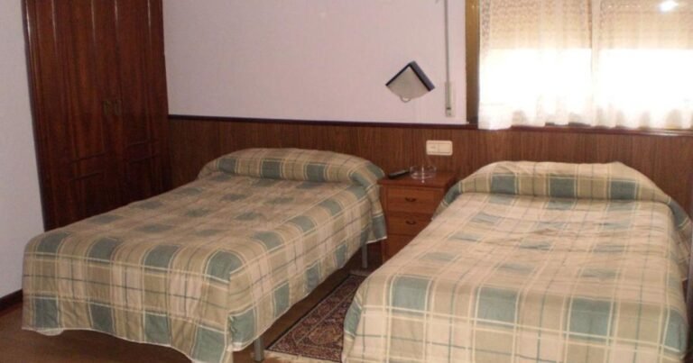 Hostal Hilton Burgos Camino de Santiago Frances 3 768x403