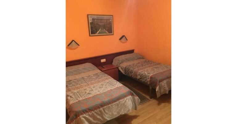 Hostal Hilton Burgos Camino de Santiago Frances 4 768x403