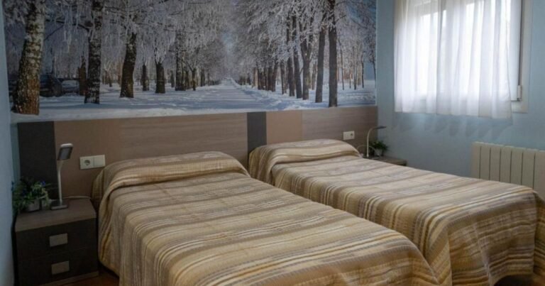 Hostal La Fuente Rabe de las Calzadas Camino de Santiago Frances 15 768x403