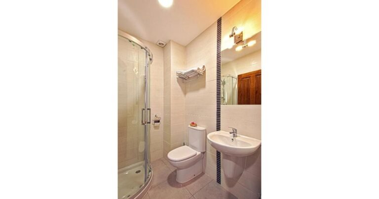 Hostal La Fuente Rabe de las Calzadas Camino de Santiago Frances 3 768x403