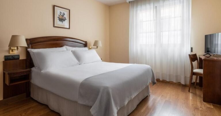 Hotel Astur Plaza Astorga Camino de Santiago Frances 5 768x403