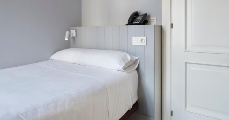 Hotel Avenida Pamplona Camino de Frances 4 768x403