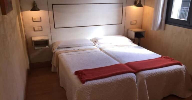 Hotel Castillo de Javier Pamplona Camino de Santiago Frances 10 768x403