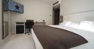 Hotel Ciudadela Pamplona Camino de Santiago Frances 12 300x158