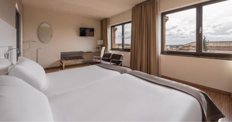 Hotel Eurostars Via de la Plata Camino de Santiago Frances 14 768x403