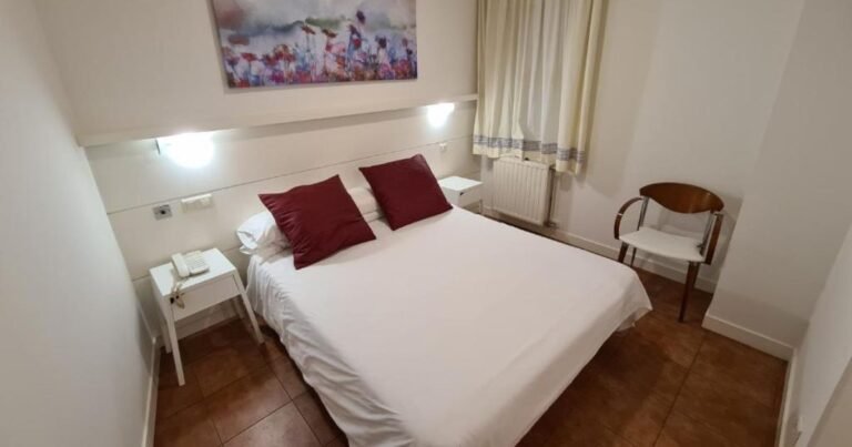 Hotel Jacobeo Burgos Camino de Santiago Frances 3 768x403