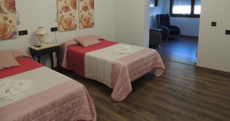 Hotel La Huella del Camino Belorado Camino de Santiago Frances 13 768x403