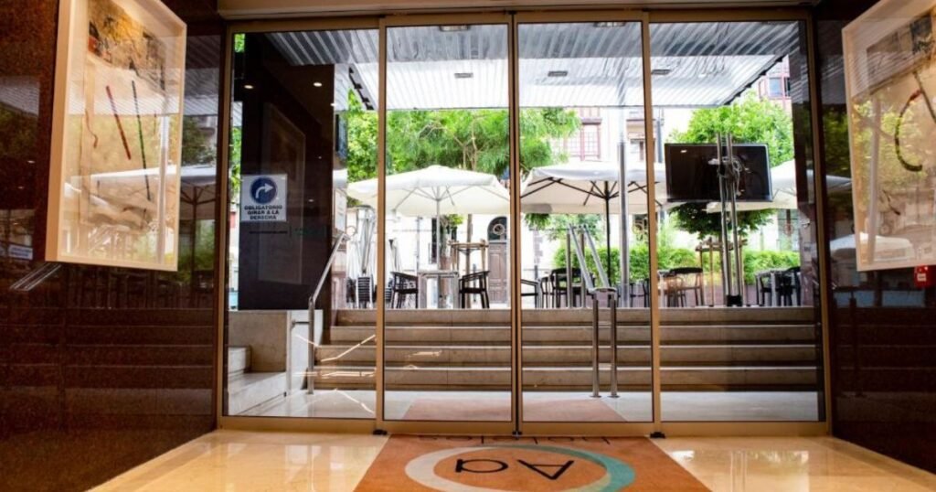 Hotel Los Bracos Logrono Camino de Santiago Frances 3 1024x538