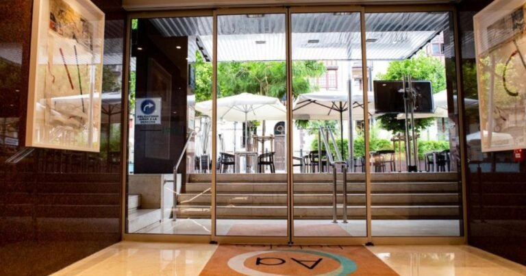 Hotel Los Bracos Logrono Camino de Santiago Frances 3 768x403