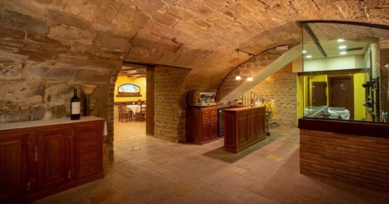 Hotel Palacio de Pujadas Viana Camino de Santiago Frances 18 768x403