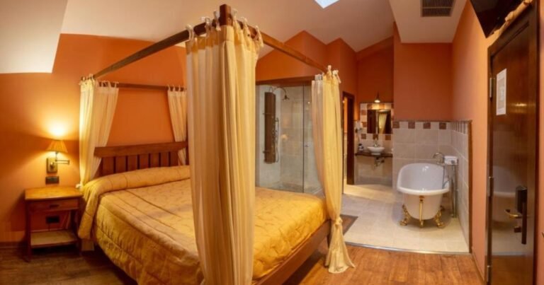 Hotel Palacio de Pujadas Viana Camino de Santiago Frances 4 768x403