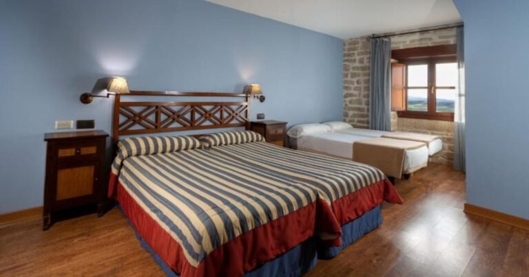 Hotel Palacio de Pujadas Viana Camino de Santiago Frances 5 768x403