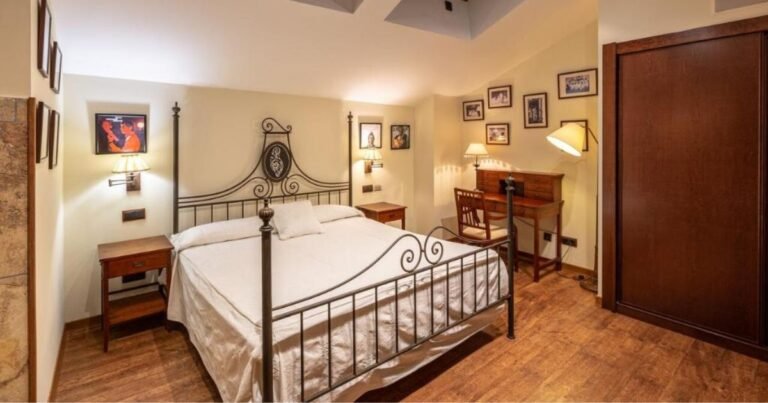 Hotel Palacio de Pujadas Viana Camino de Santiago Frances 7 768x403