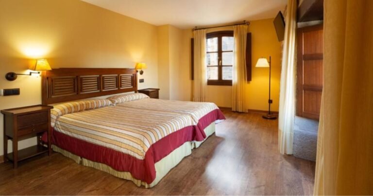 Hotel Palacio de Pujadas Viana Camino de Santiago Frances 9 768x403