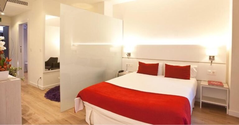 Hotel Pompaelo Urban SPA Pamplona Camino de Santiago Frances 9 768x403