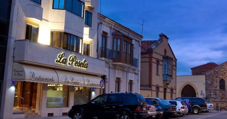Hotel Restaurante La Peseta Astorga Camino de Santiago Frances 768x403