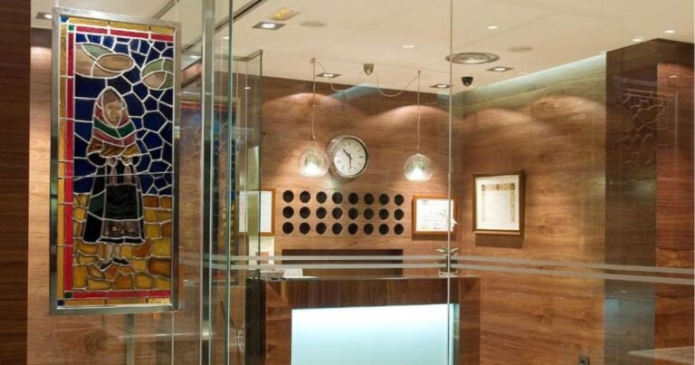 Hotel Restaurante La Peseta Astorga Camino de Santiago Frances 7 768x403