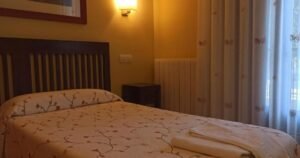 Hotel Rural La Henera Camino de Santiago Frances 7 300x158