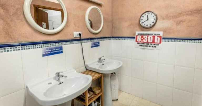 Refugio Peregrinos Acacio Orietta Camino de Santiago Frances 3 768x403