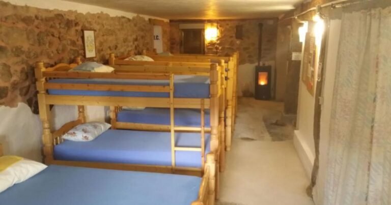 Refugio Peregrinos Acacio Orietta Camino de Santiago Frances 4 768x403