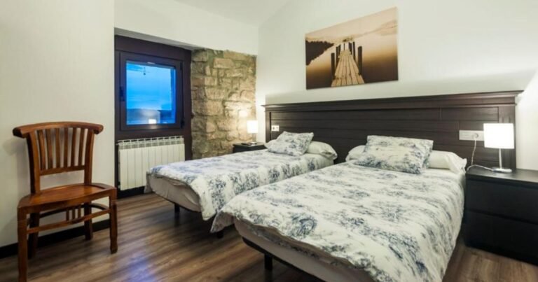 Albergue La Fabrica Tardajos Camino de Santiago Frances 11 768x403