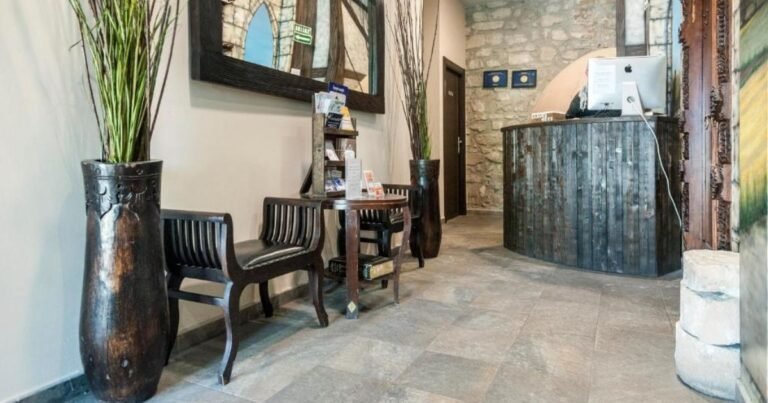 Albergue La Fabrica Tardajos Camino de Santiago Frances 3 768x403