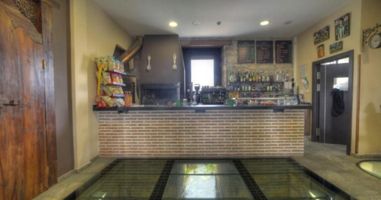 Albergue La Fabrica Tardajos Camino de Santiago Frances 4 768x403