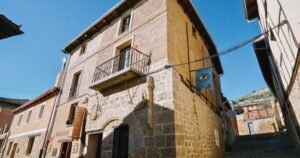Albergue Rosalia Castrojeriz Camino de Santiago Frances 300x158