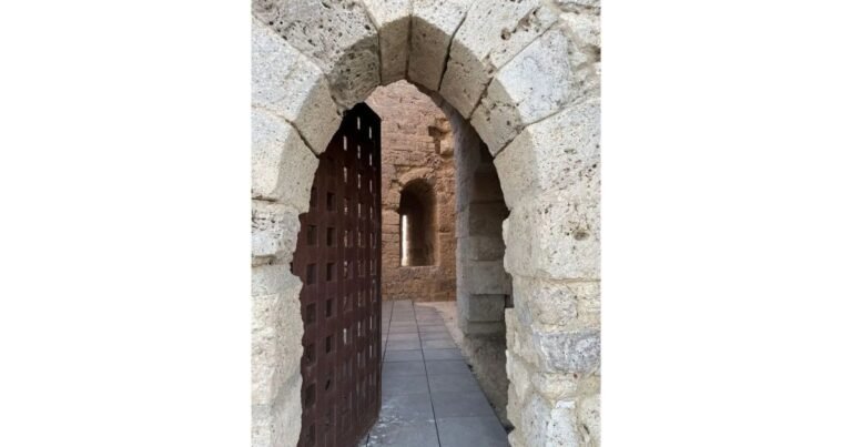 Castillo de Castrojeriz Camino de Santiago Frances 11 768x403