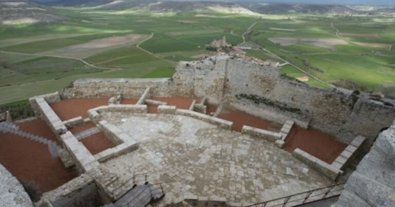 Castillo de Castrojeriz Camino de Santiago Frances 2 768x403
