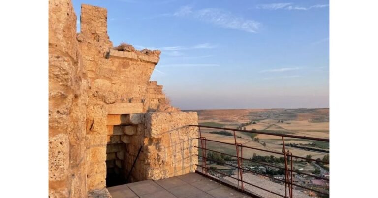 Castillo de Castrojeriz Camino de Santiago Frances 7 768x403