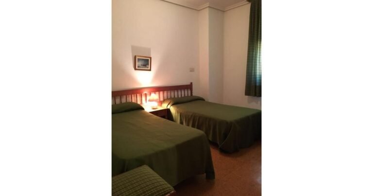 Hostal Los Chopos Osorno la Mayor Camino de Santiago Frances 3 768x403