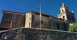 Iglesia de San Primitivo y San Facundo Las Quintanillas Camino de Santiago Frances 3 300x158